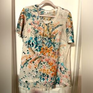 Ladies XL top in off white with lots of color and embellishments